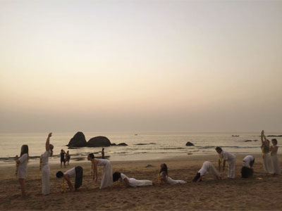 yoga retreats in india